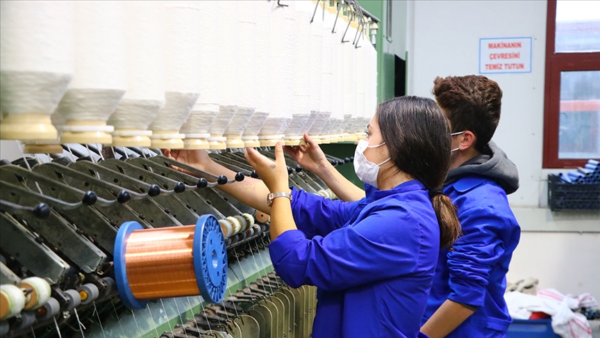 Meslek liselerinden ülke ekonomisine 1 milyar 650 milyon lirayı aşkın katkı sağlandı