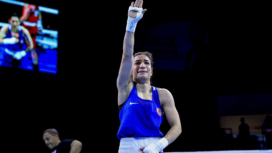 Milli boksörler Ayşe Çağırır, Buse Naz Çakıroğlu ve Hatice Akbaş finale yükseldi