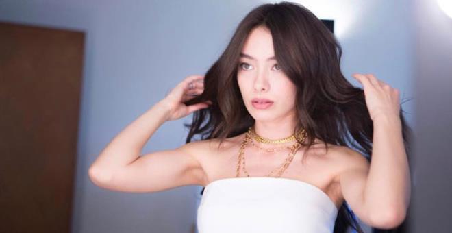 Neslihan Atagül'den 
