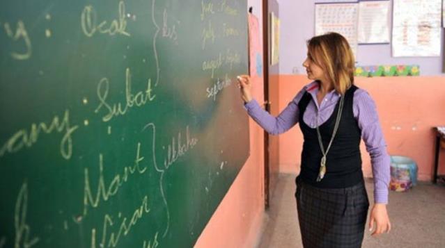 Öğretmenlere, 2 Eylül'den itibaren öğretim yılına hazırlık ödemesi yapılacak