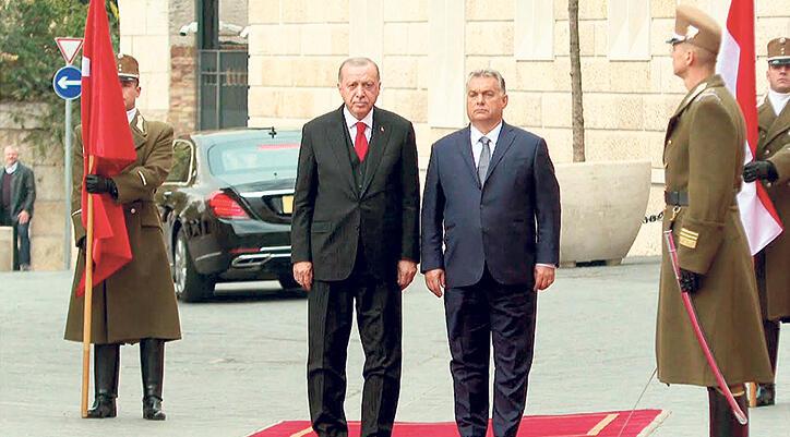 Macaristan Başbakanı Orban :  Erdoğan  için çok dua ettim!