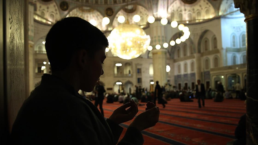 Ramazanın müjdecisi Berat Kandili idrak edilecek