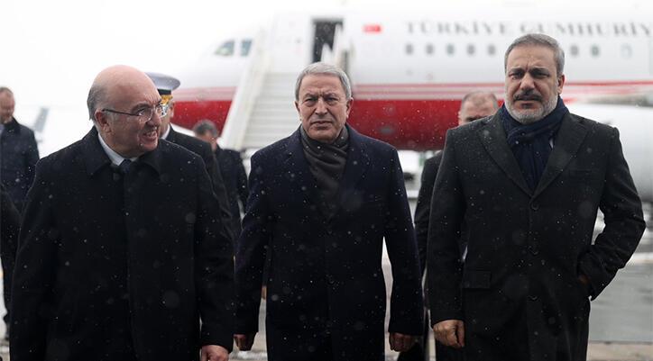 Şam ile 11 yıl sonra ilk temas! Bakan Akar Suriye Savunma Bakanı ile görüştü