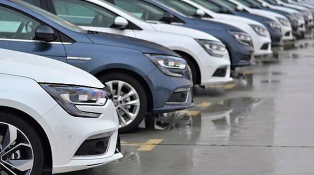 Sıfır otomobile bir ayda üçüncü zam geldi, fırsatçılar harekete geçti!