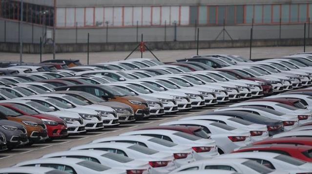 Sigara ve otomobil vergisinde yeni karar! Cumhurbaşkanı'na vergileri üç katına çıkarma yetkisi verildi