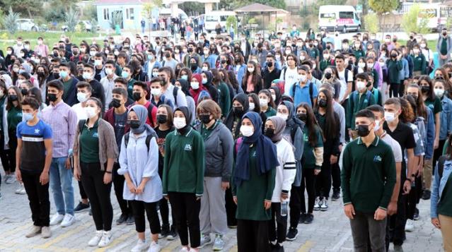 Sınıfta pozitif vaka çıkması halinde eğitime devam edilecek! İşte MEB'den 81 ile Kovid-19 rehberi