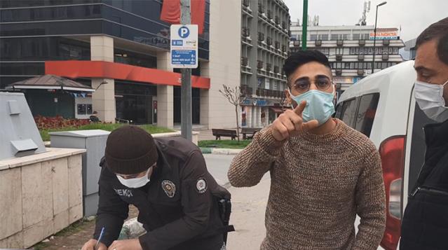 Sokakta yakalanan gencin 'turistim' yalanını ekipler bozdu