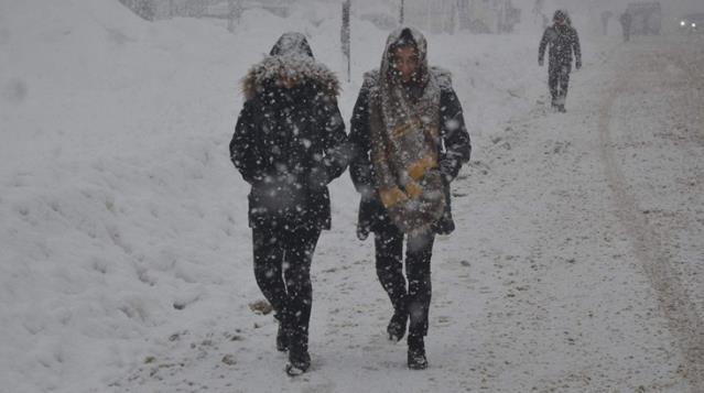  36 ile kar yağışı uyarısı yapıldı! Meteoroloji hafta ortasına dikkat çekti