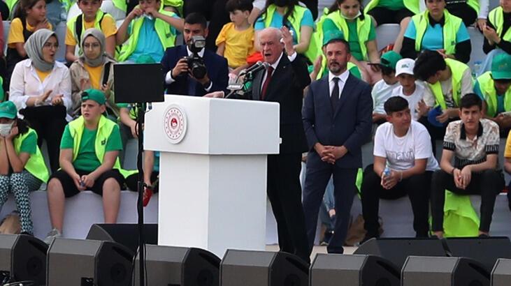 Bahçeli'den 'Millet Bahçesi' açıklaması: Atatürk Havalimanı'nda yıkım yok, ihya faaliyeti var