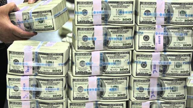  Cari denge aralıkta 3,8 milyar dolar açık verdi