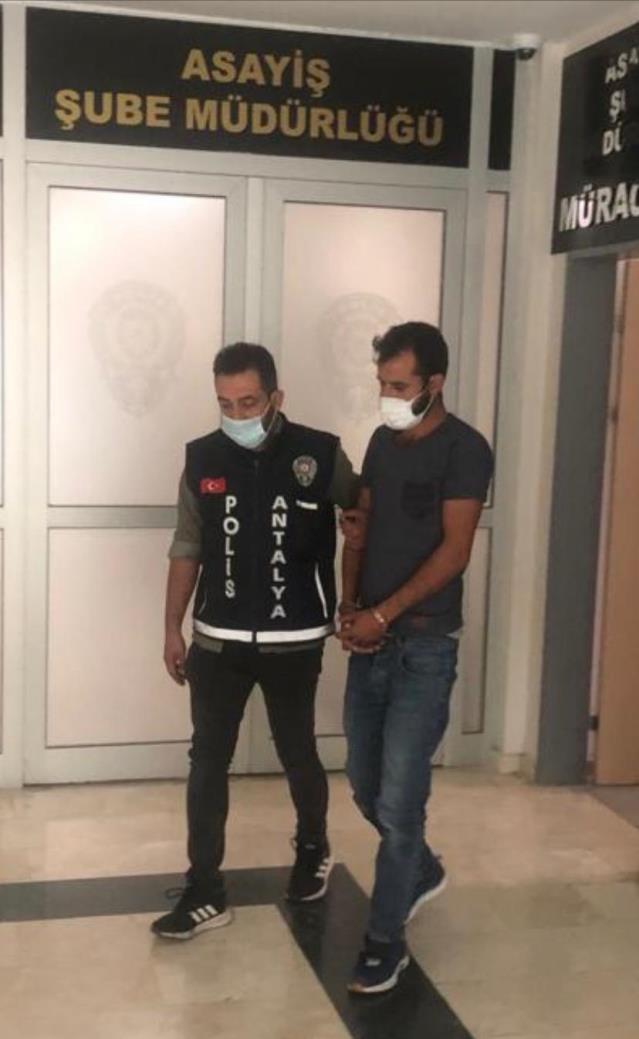 Antalya'da kendisini istihbarat görevlisi olarak tanıtan dolandırıcılık zanlısı tutuklandı