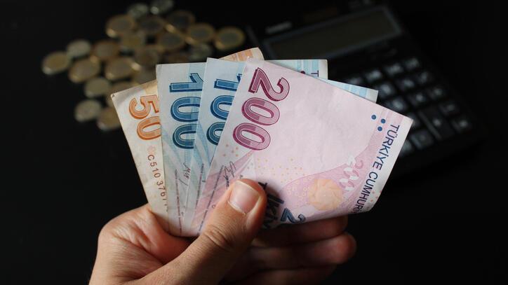 İşte asgari ücret ile beraber yükselen maaşlar...