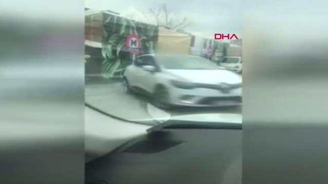 KISITLAMA GÜNÜ GELDİĞİ PARKTA POLİSTEN KAÇARKEN ÇOCUĞUNU KAYBETTİ