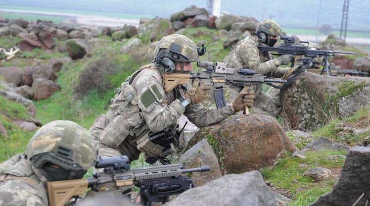 Pençe Kilit operasyon bölgesinde teröristler mağarada kıstırıldı