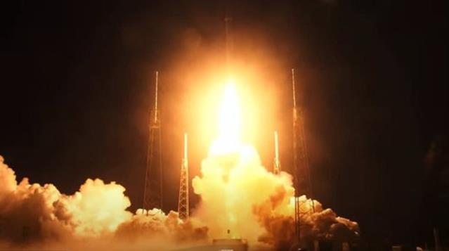  Türkiye'nin veri kapasitesini 15 kat artıracak Türksat 5B uydusu uzaya fırlatıldı