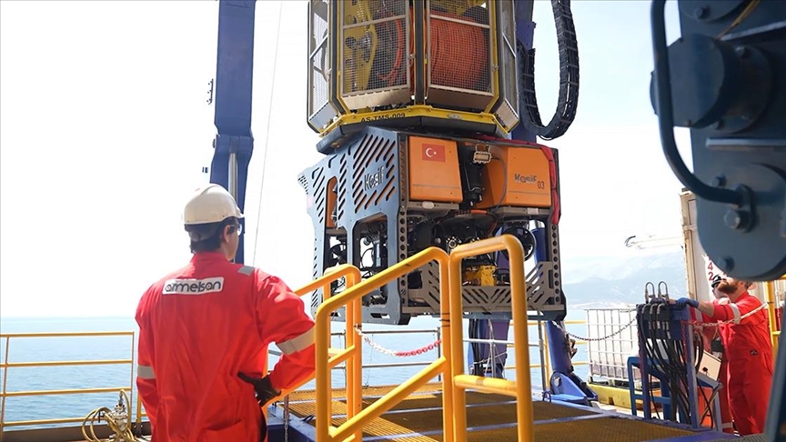 Su altı robotları Karadeniz gazı için durmadan çalıştı