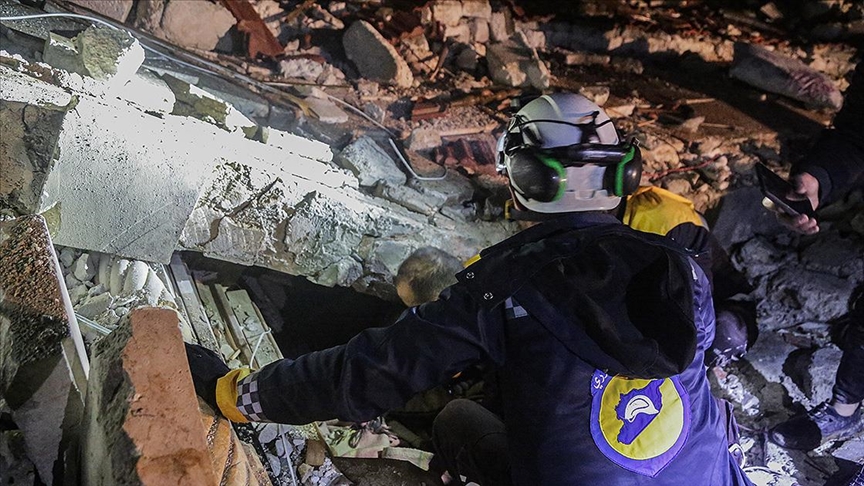 Suriye'de depremde en az 1356 kişi öldü, binlerce kişi yaralandı