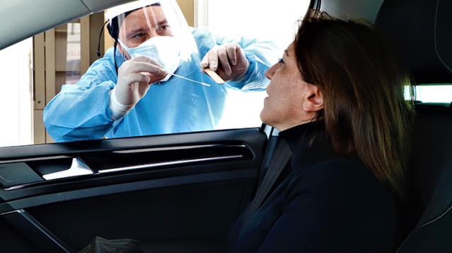 Türkiye'de ilk! Samsun'da araçta PCR testi uygulaması başladı