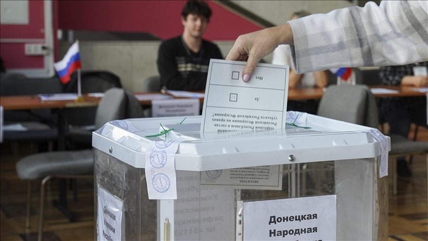 Ukrayna’daki ayrılıkçı yönetimlerin düzenlediği referandumlarda 