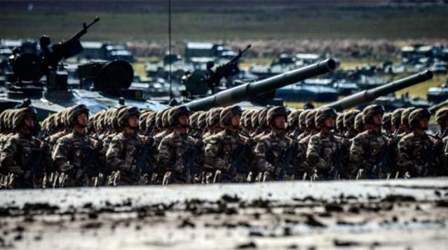 Ukrayna parlamentosu kararı kabul etti! Ülkede gece yarısından itibaren başlayacak OHAL uygulanacak