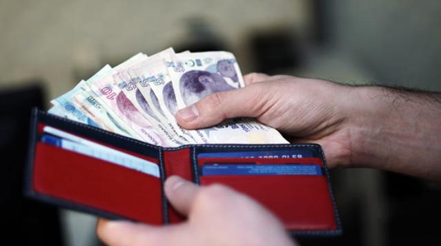 Vatandaşın merakla beklediği zam haberi! Asgari ücretin 2022'de 3 bin 447 liraya çıkması bekleniyor